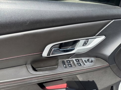 Used 2012 GMC Terrain SLE image 11
