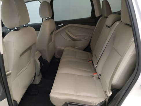 Used 2017 Ford Escape SE w/ Equipment Group 201A image 18