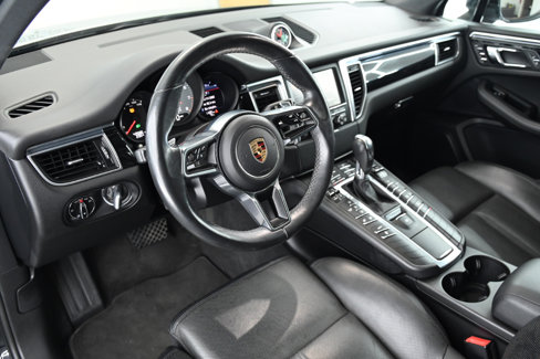 Used 2016 Porsche Macan S image 21
