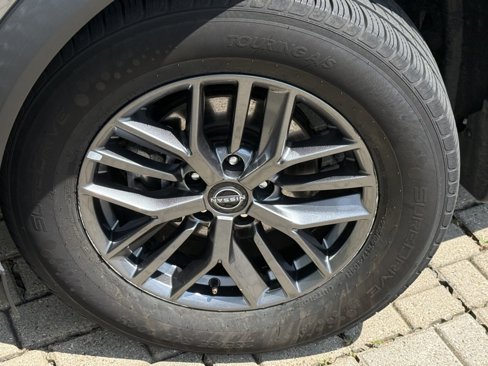 Certified 2023 Nissan Rogue S image 6