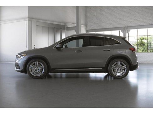 Certified 2021 Mercedes-Benz GLA 250 4MATIC image 35
