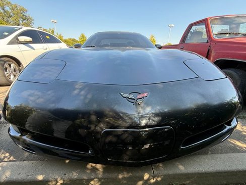 Used 1997 Chevrolet Corvette Coupe image 8