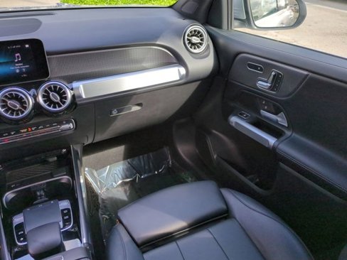 Used 2020 Mercedes-Benz GLB 250 image 15