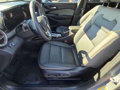 Used 2024 Chevrolet Trax ACTIV w/ Driver Confidence Package image 18