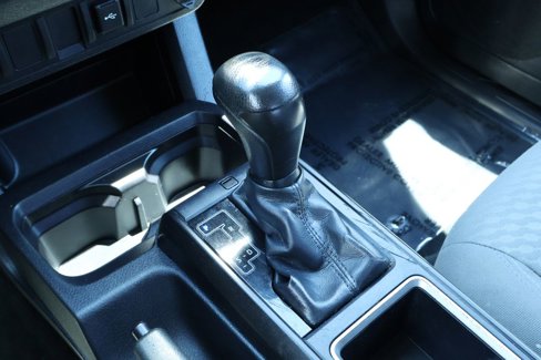 Used 2020 Toyota Tacoma SR image 15