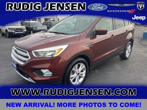Used 2018 Ford Escape SE image 1