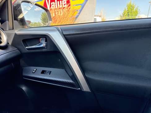Used 2015 Toyota RAV4 XLE image 30