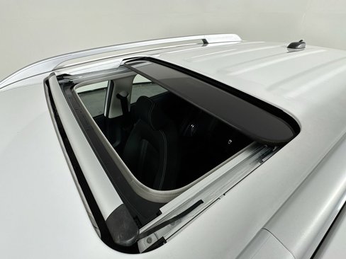 Certified 2024 Hyundai Venue SEL image 21