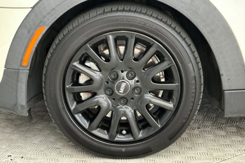 Used 2016 MINI Cooper S image 12