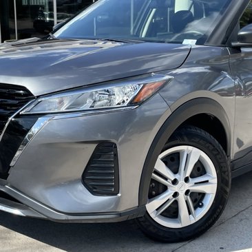 Used 2024 Nissan Kicks S image 8