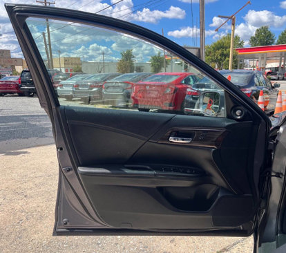 Used 2017 Honda Accord EX-L image 8