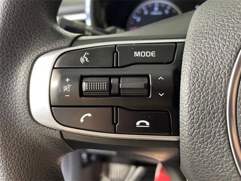 Used 2021 Kia K5 LXS image 13