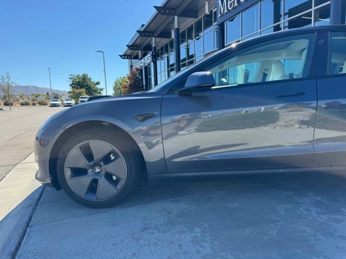 Used 2022 Tesla Model 3 Long Range image 2