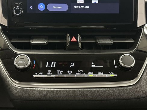 Used 2023 Toyota Corolla LE w/ LE Convenience Package image 17