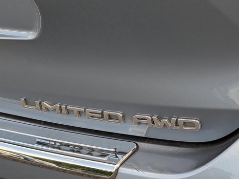 Used 2021 Toyota Highlander Limited image 10