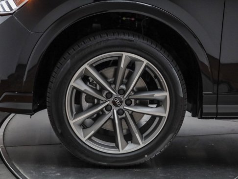 New 2025 Audi Q3 2.0T Premium image 11