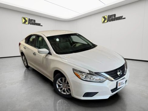 Used 2017 Nissan Altima 2.5 S w/ Power Driver Seat Package image 10