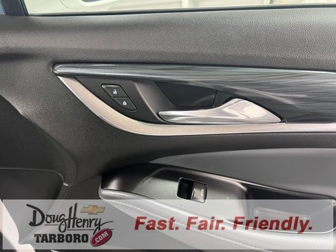 Used 2020 Buick Enclave Essence image 41