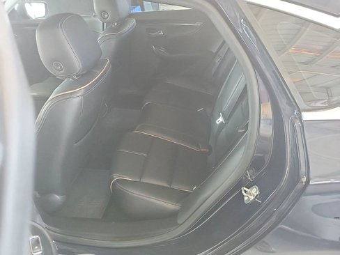 Used 2016 Chevrolet Impala LTZ w/ Enhanced Convenience Package image 11