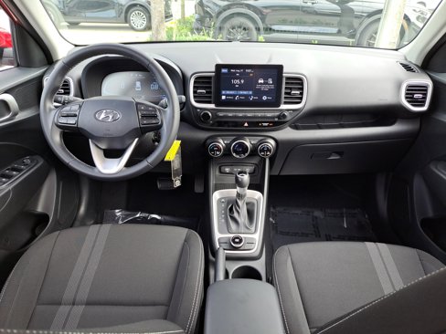 Used 2023 Hyundai Venue SEL w/ Cargo Package image 7