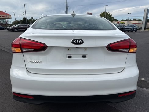 Used 2018 Kia Forte LX w/ LX Popular Package image 6