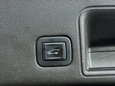 Used 2018 GMC Terrain SLE w/ Driver Convenience Package image 29