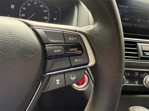Used 2018 Honda Accord EX image 17