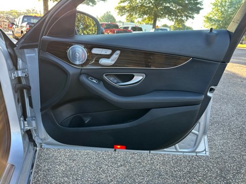 Used 2018 Mercedes-Benz C 300 4MATIC Sedan image 14