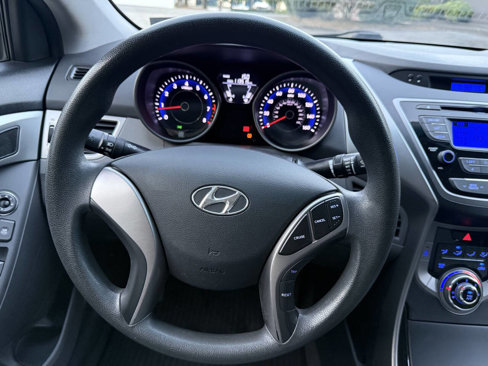 Used 2013 Hyundai Elantra GLS image 22