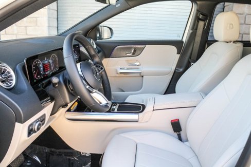 Certified 2025 Mercedes-Benz GLA 250 image 17