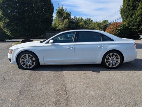 Used 2015 Audi A8 L 4.0T w/ Premium Package image 4