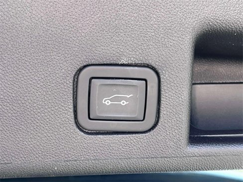 Certified 2023 Chevrolet Equinox LT image 18
