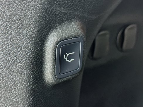 Used 2022 Jeep Cherokee Latitude Lux image 34