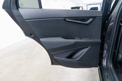 Used 2023 Kia Niro SX image 19