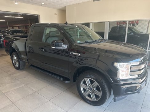 Used 2018 Ford F150 Lariat w/ Equipment Group 502A Luxury image 3