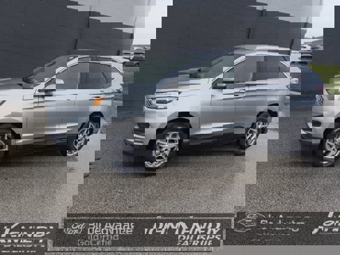 Certified 2024 Ford Edge SEL image 3