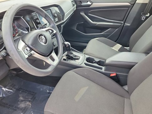 Used 2019 Volkswagen Jetta S w/ Driver Assistance Package image 10