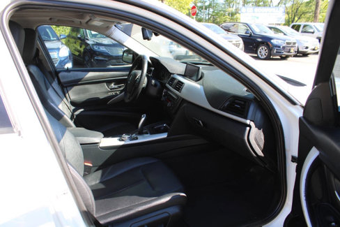 Used 2015 BMW 320i xDrive Sedan image 25