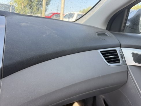 Used 2013 Hyundai Elantra GLS image 6