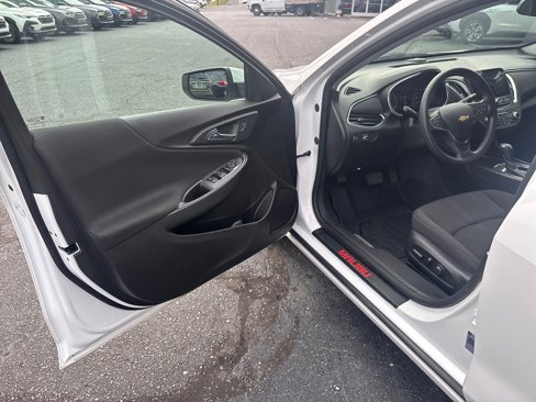 Used 2020 Chevrolet Malibu LT w/ Redline Edition image 10