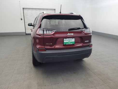Used 2019 Jeep Cherokee Latitude Plus w/ Comfort/Convenience Group image 6
