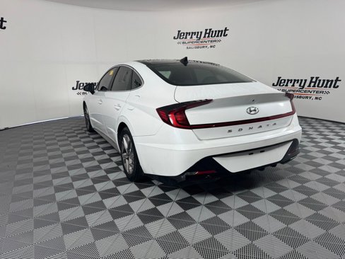 Used 2021 Hyundai Sonata SEL w/ Convenience Package image 9