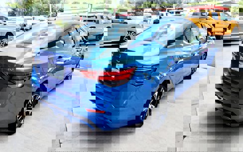 Used 2021 Nissan Sentra SV image 5