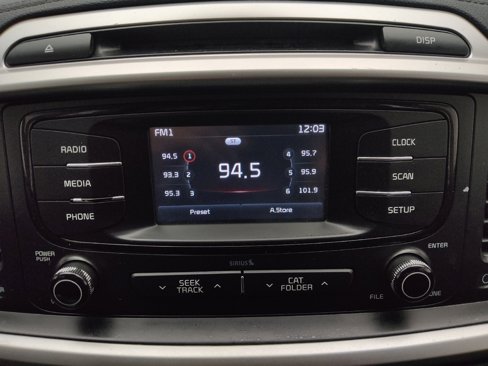 Used 2018 Kia Sorento LX image 25