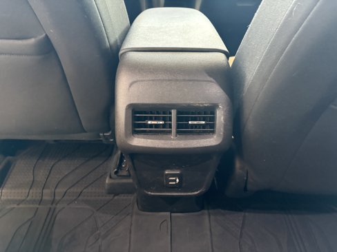 Used 2021 Chevrolet Equinox LT image 23