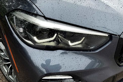 Used 2021 BMW X5 M50i w/ Premium Package image 25