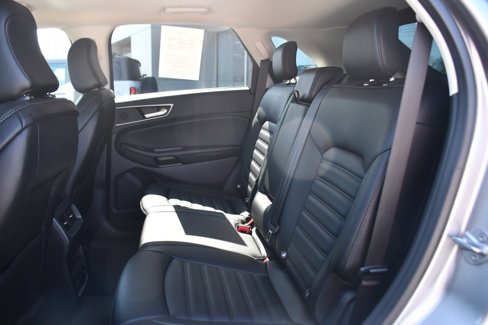 Used 2022 Ford Edge SEL w/ Convenience Package image 19