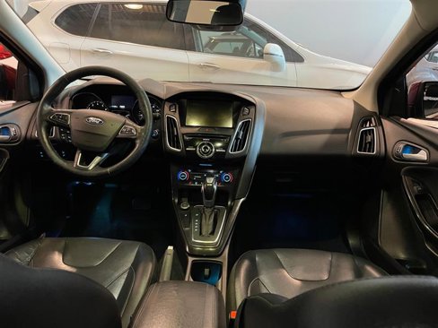 Used 2017 Ford Focus Titanium w/ Titanium Technology Package image 6