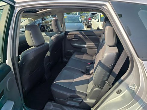 Used 2013 Toyota Prius V image 21