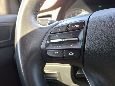 Used 2020 Hyundai Elantra Value Edition w/ Winter Weather Package image 21